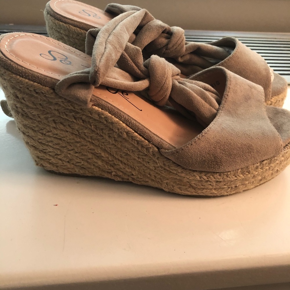 Wedges - Picture 2 of 2